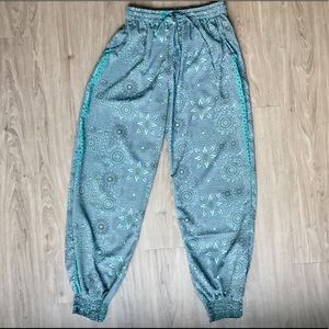 Flowy printed joggers